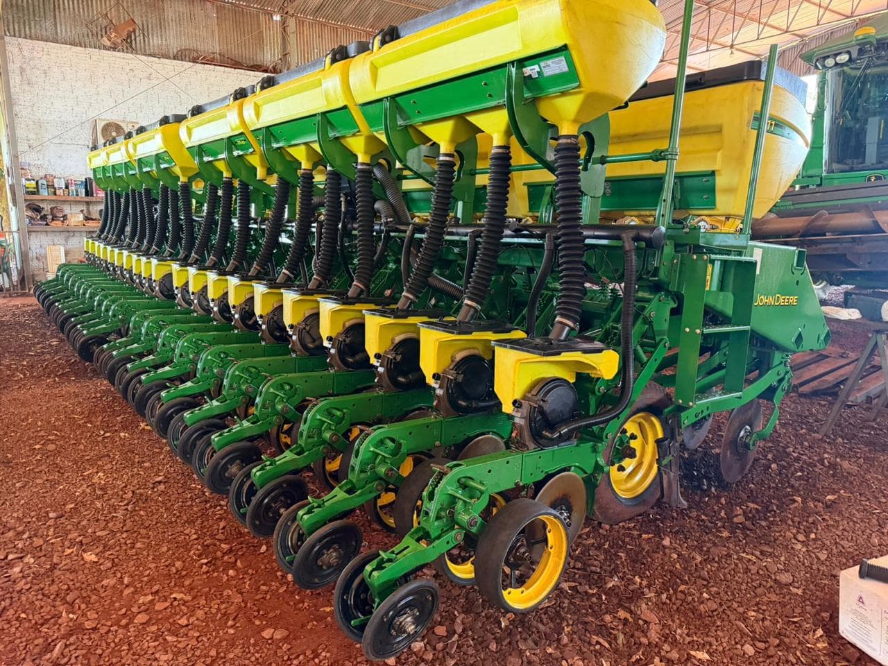 Plantadeira John Deere 20 linhas
